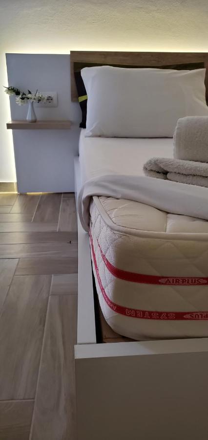 The Hill Apartment Sarande Ngoại thất bức ảnh