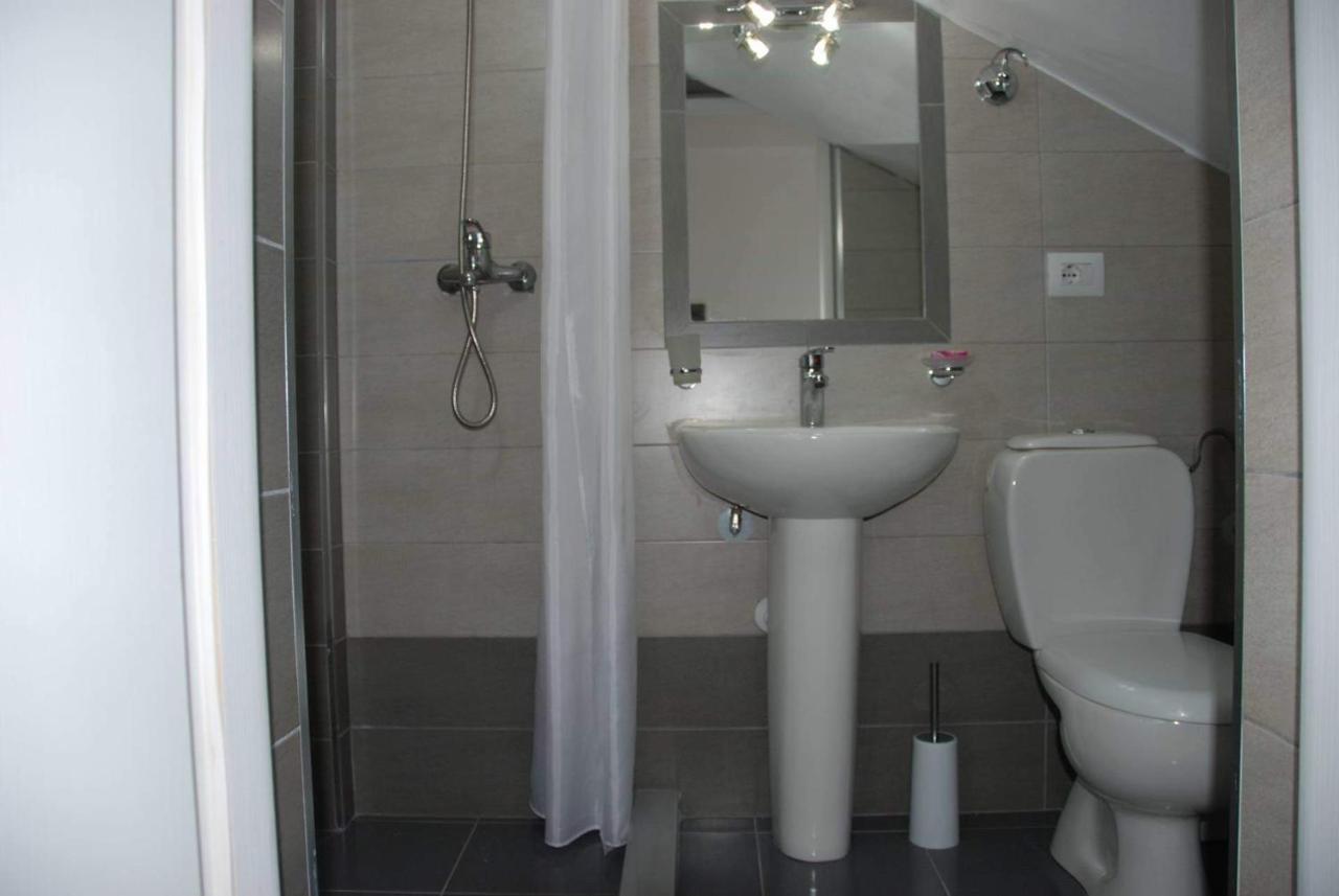 The Hill Apartment Sarande Ngoại thất bức ảnh