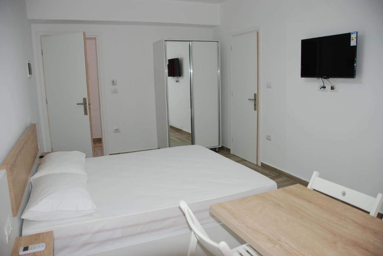 The Hill Apartment Sarande Ngoại thất bức ảnh